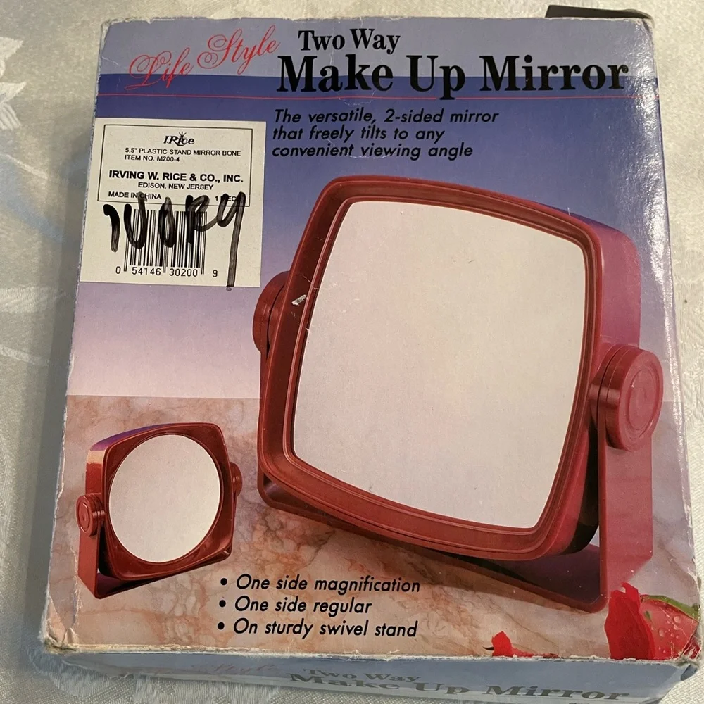 Makeup mirror on stand is a sturdy lucite case
